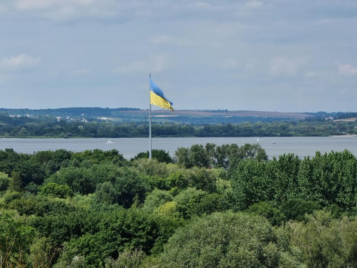 Світло Цілодобово Просторі Апартаменти Біля Гідропарку Топільче Ternopil Eksteriør billede